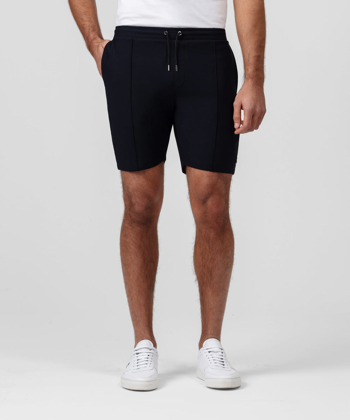 City Shorts: Black
